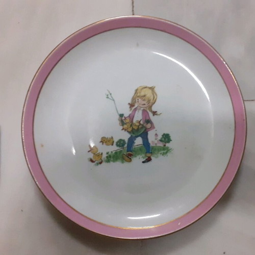 Children's plate used from the 70s for collectors