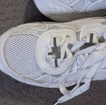 Sneakers women's size 36 like new, white and silver