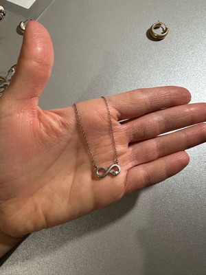 Best Friends Necklace like new