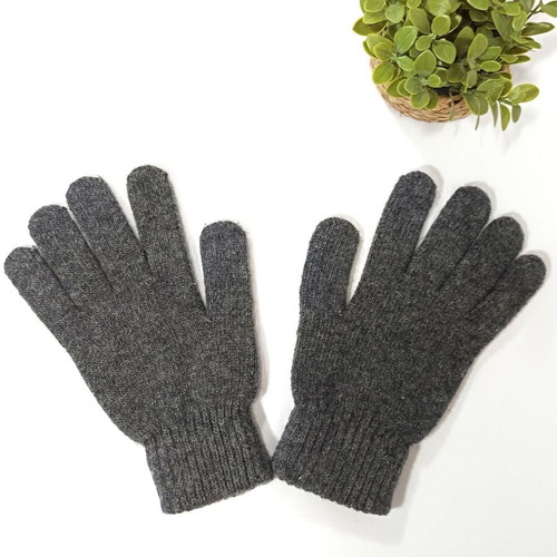 Knitted gloves grey like new unisex