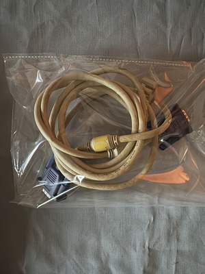 VGA Male to VGA Male 15pin Cable 1.5m like new