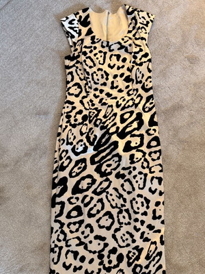 Dolce & Gabbana dress like new, size 40 IT, beige