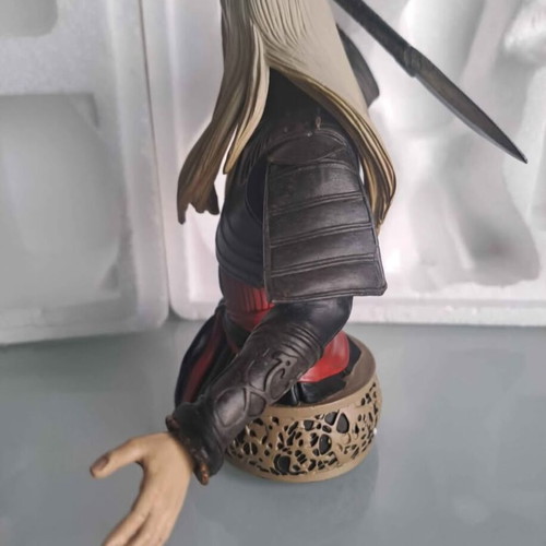 Hellboy 2 The Golden Army Prince Nuada collectible mini bust limited edition