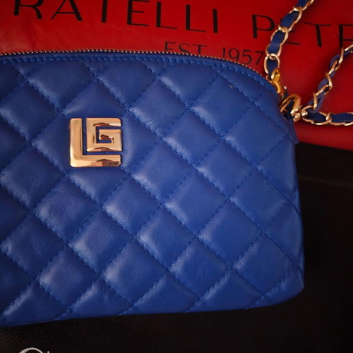 Guy Laroche electric blue leather shoulder bag with gold chain