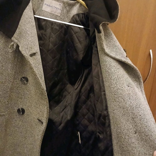 Paucinni cashemere gray coat like new with hood and lining