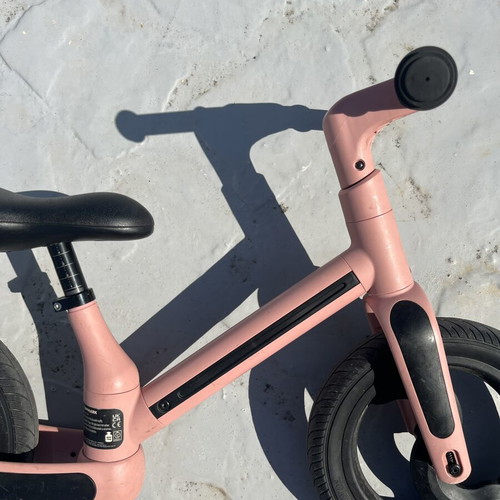 Topmark Manu Folding Balance Bike like new, pink