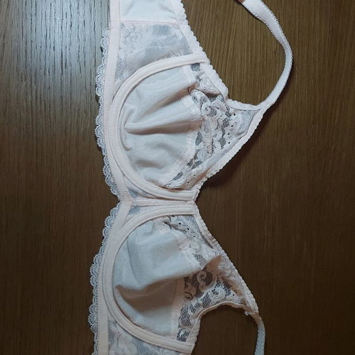 Triumph women's bra large size new