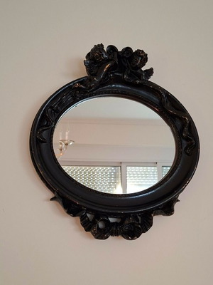 Vintage black mirror with putti used, 33x30 cm