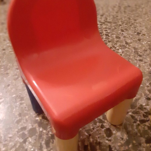 Children's chair sturdy and very safe in very good condition