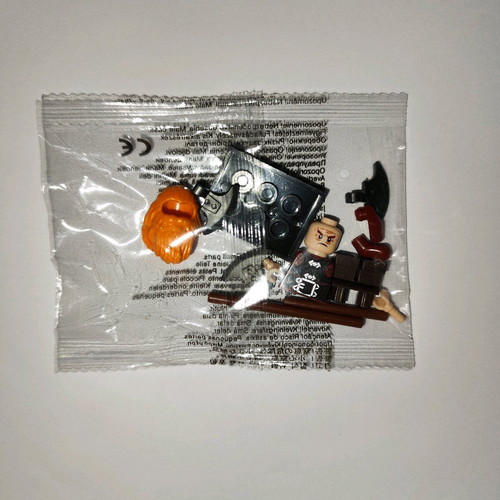 Gloin the Dwarf figure new with base and two axes LEPIN