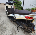 Piaggio Beverly 400 scooter, white, 400 cc, automatic