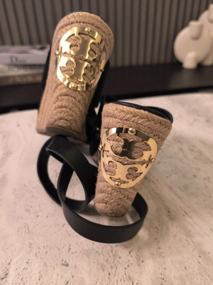 Tory Burch platform espadrilles suede black like new