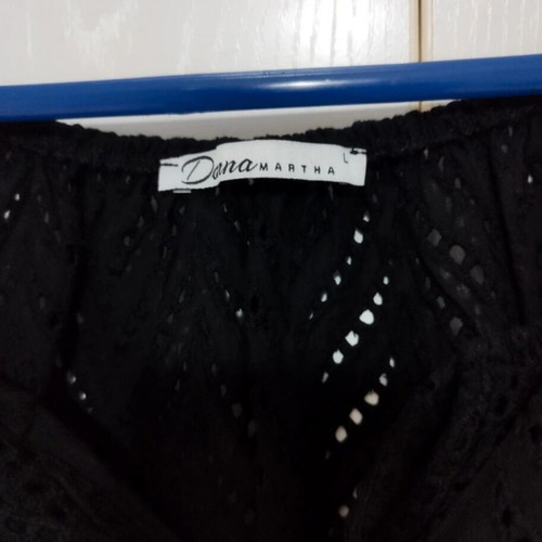 Donna Martha broderie black cotton top new, size L