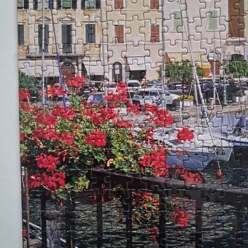 City harbor puzzle like new, 1000 pieces