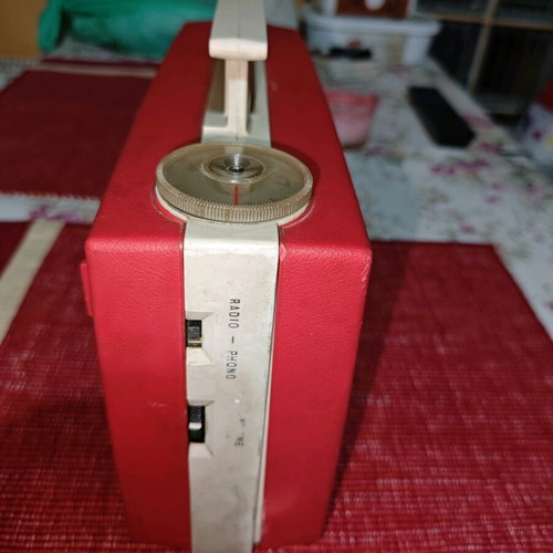 Viscount Transistor Phonoradio model FG-500 used, portable AM radio and turntable