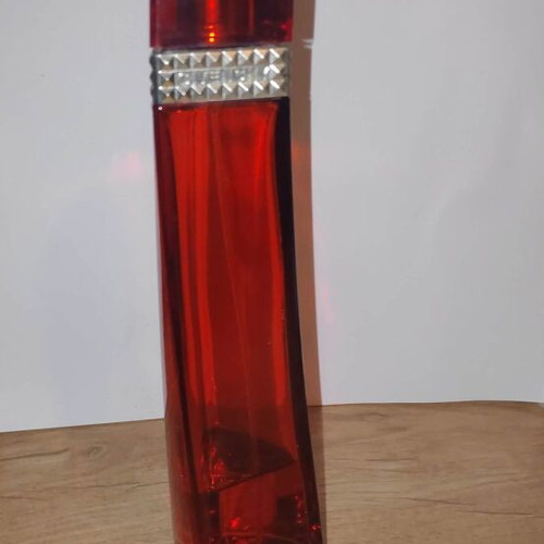 Givenchy Absolutely Irresistible EDP 75 ml used for women