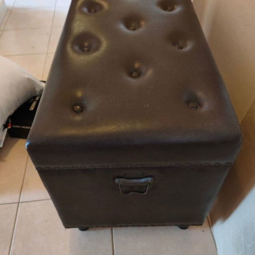 Vintage trunk like new with large storage space