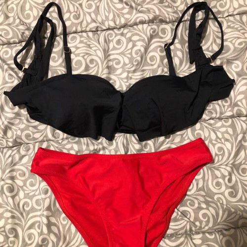Swimsuit set red and black like new, sizes S and M
