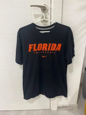 Nike Florida Volleyball T-shirt used, size medium unisex