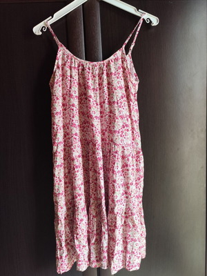 Loose floral dress size XS like new