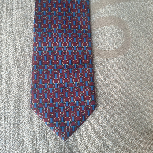 Pagoni silk tie with equestrian print