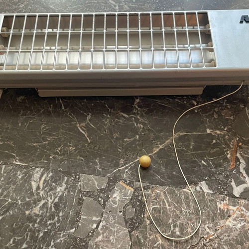 AKO Halogen Wall-mounted Heater like new, 3 heating levels