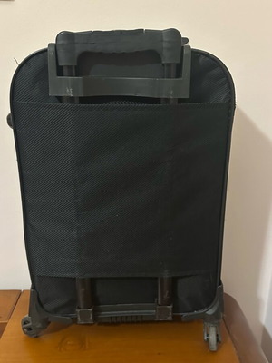 Suitcase used, good condition