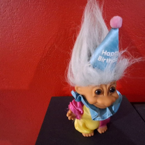 Vintage Troll Happy Birthday Clown figure by Russ Bernie like new