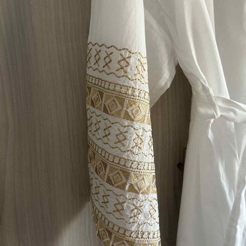 Ckontova kimono white linen with gold details one size like new