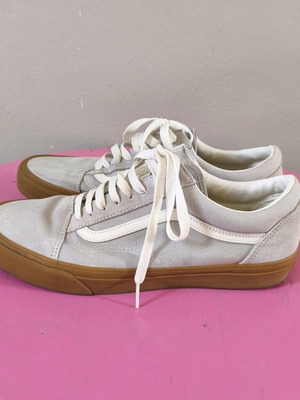 Sneakers Vans μπεζ με gum σόλα σαν καινούργια, μέγεθος 44,5