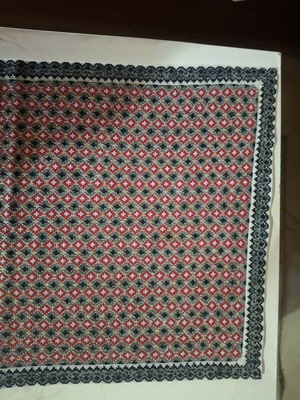 Small handmade cross-stitch doily with 2 napkins like new