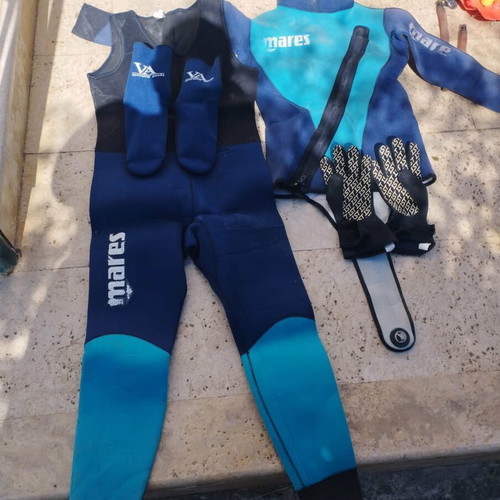 Mares Diving Suit used with gloves and socks, thickness 5, size 4