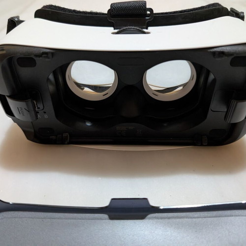 Samsung Gear VR Oculus headset used