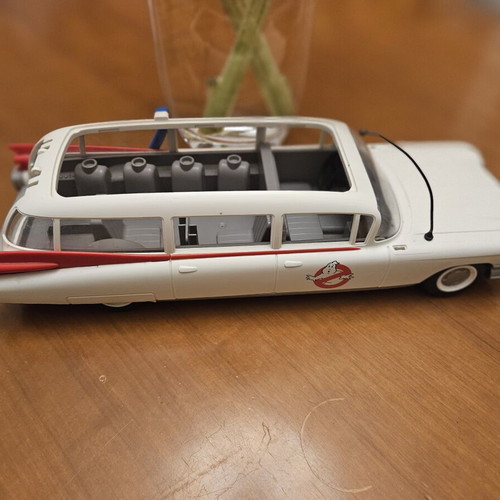 Ghostbusters Ecto-1 Playmobil μεταχειρισμένο αυτοκίνητο, λείπει εξοπλισμός οροφής και πόρτες