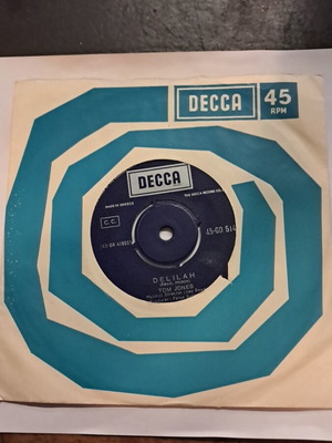 Smile Tom Jones 45 RPM record in good condition