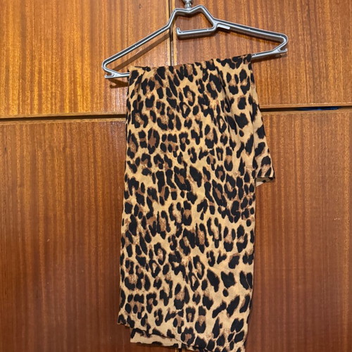 Leopard scarf like new, multicolored