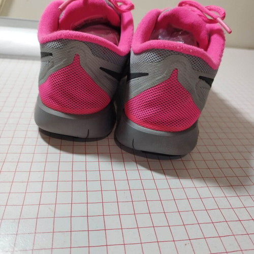 Nike Free 5.0 Flash athletic shoes used, size 37, grey pink