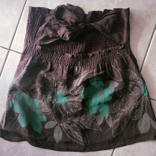 Ted Baker 100% silk floral strapless top like new