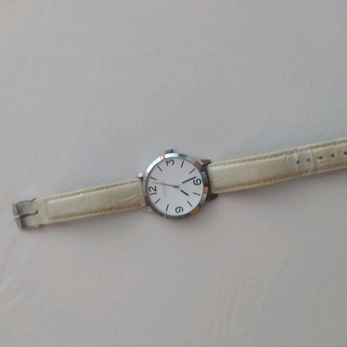 Wristwatch women's used with white dial and strap