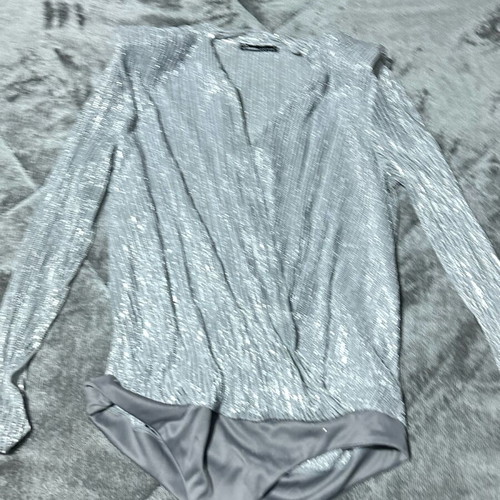 Donna silver sequin bodysuit like new size Large
