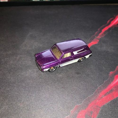 Custom '69 Volkswagen Squareback Hot Wheels used
