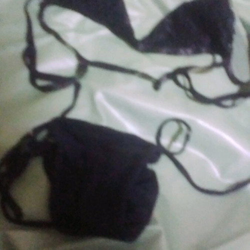 Black bikini like new, size S, Adam's Shoes