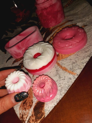 Handmade donut soaps 100% plant-based, scented