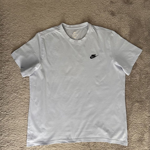 Nike Sportswear Club men's T-shirt XL used