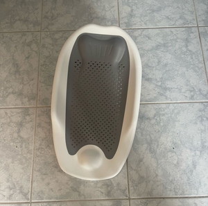 καθισματάκι για βρεφική μπανιέρα