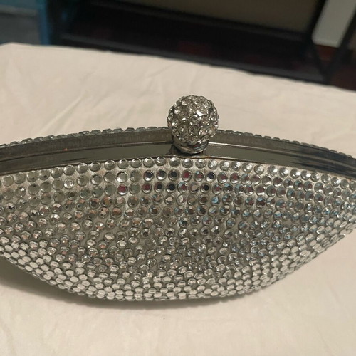Accesorize x Claudia Schiffer vintage clutch bag used, white and silver