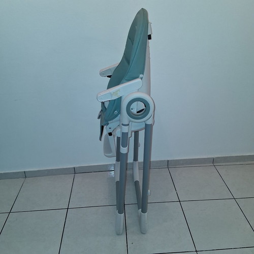 Baby Adventure high chair like new with adjustable height