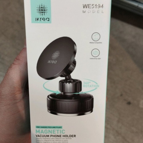 Magnetic Vacuum Phone Holder like new, phone case for dashboard or windshield
