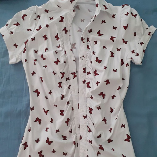 Short-sleeve shirt new with butterflies, size M