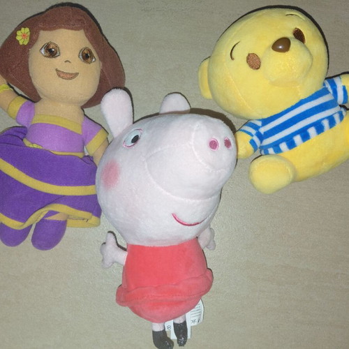 Dora Winnie and Peppa plush toys used, pack